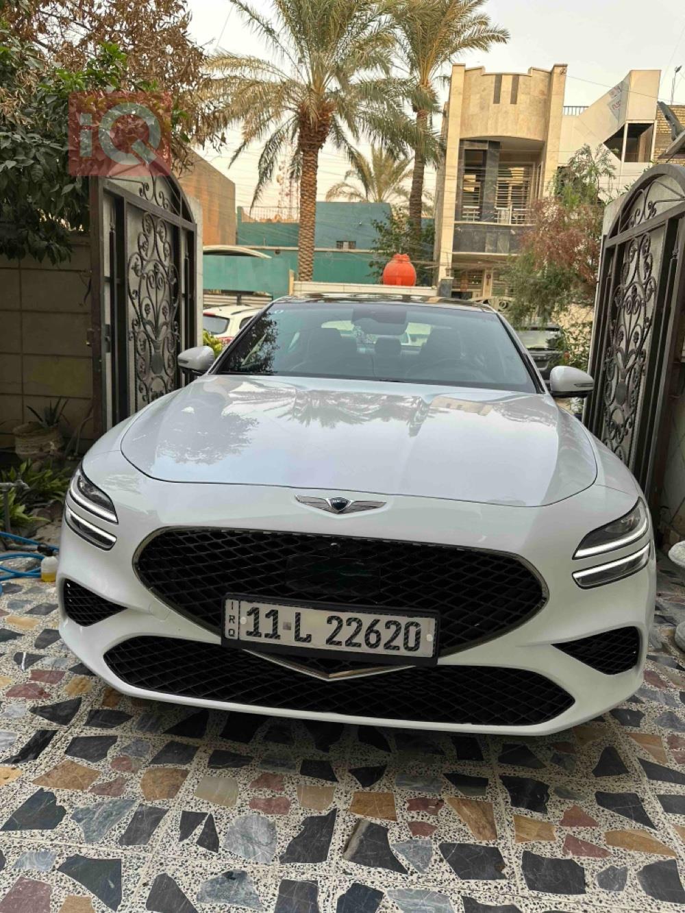 جنسس G70